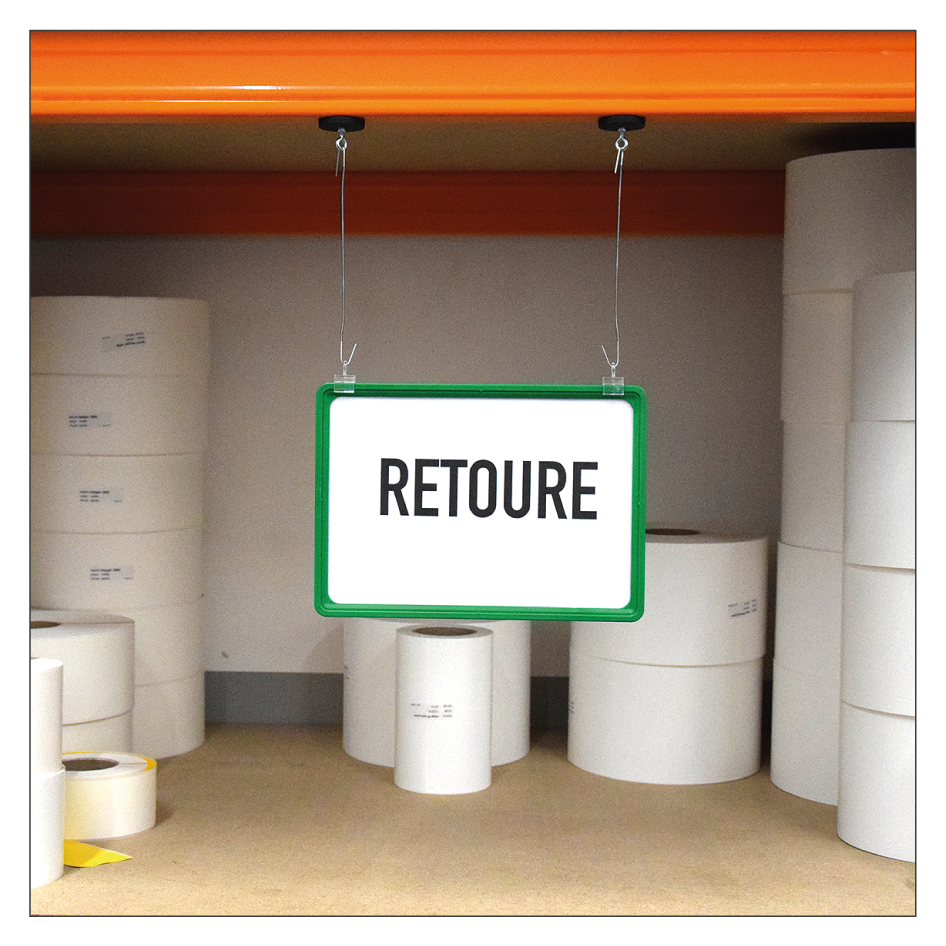 Aufhänghaken für Plakatrahmen – Anwendung hängend